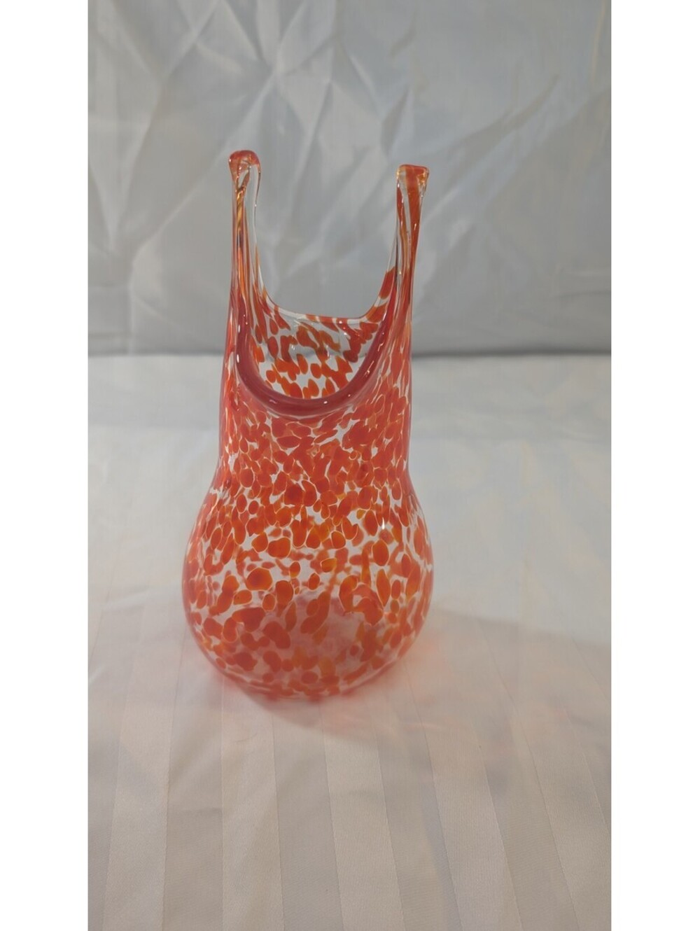 Vintage Howling Wolf Art Glass Swimsuit Vase Red Orange Bernie Schrack 7"